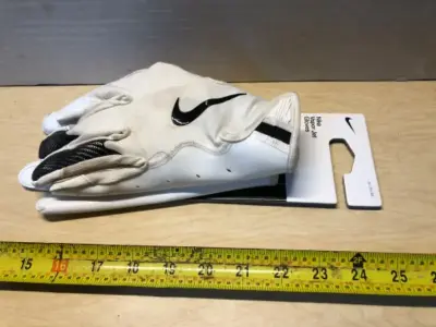 Nike vapor jet gloves size XL football