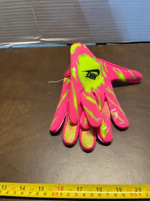 nike gloves