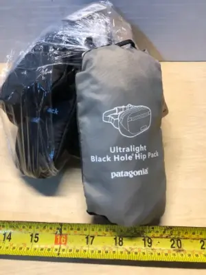 5 count ultra light black hole hip pack