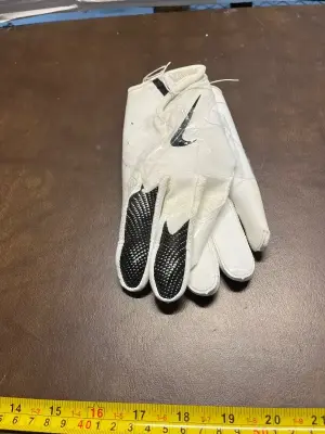 2ct nike gloves