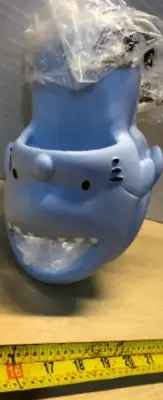 Kids size 13.5 slides