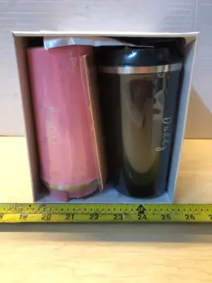 2 gift boxes of cups