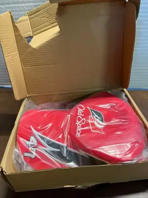 old spice hat & medium Tshirt