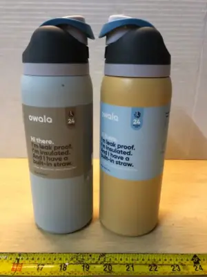 2 pc owala 32oz cups missing straws