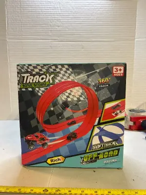 race track ages 3+