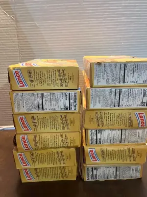 12ct lance peanut butter crackers exp01/26