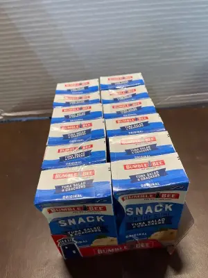 12ct snack on the go tuna crackers