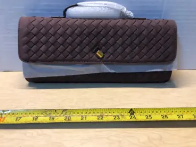 Crocodile clutch