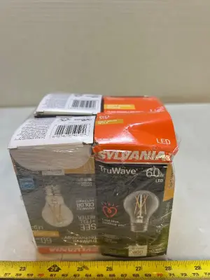 4 60 w led light bulbs