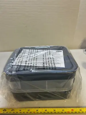 gorilla grip lunchbox?