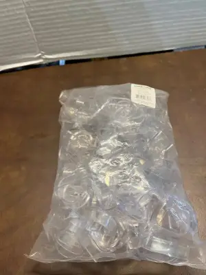 plastic tablecloth clips