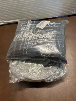 2ct winter hat , raincoat