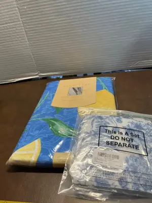 table cloth , 12pcs cocktail decor