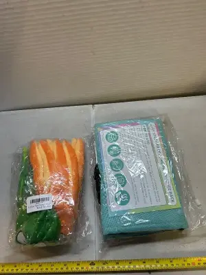 stroller cooling pad with ice pack, octopus toy