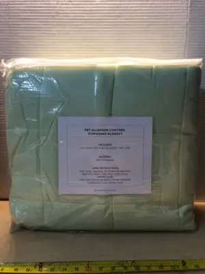 Light green king blanket