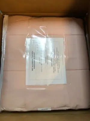 Full/Queen pink blanket