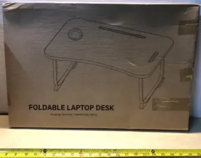 Foldable laptop desk