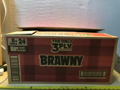 4 packs 2 rolls per pack brawny paper towels