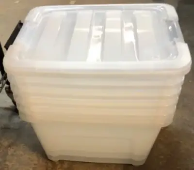 6 storage containers with lids