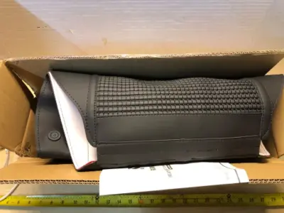 Heated seat cushion for car