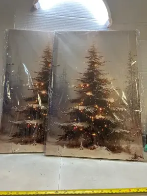 2 christmas tree wall decor