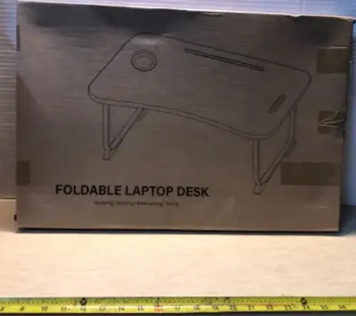 Foldable laptop desk