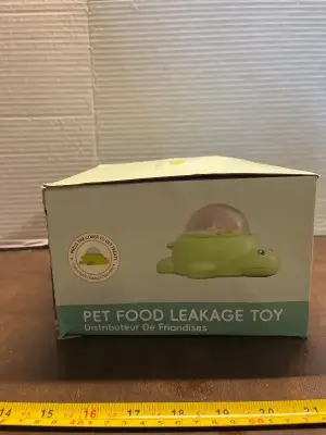 pet food leakage toy