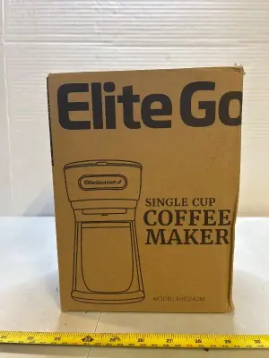 Single cup coffee maker