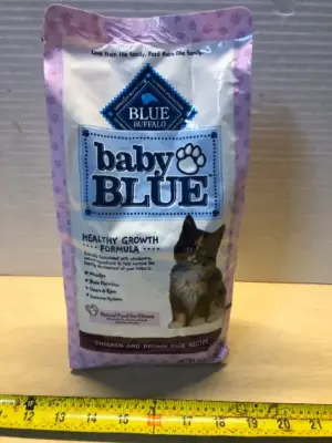 2lbs blue buffalo baby blue food for kittens exp:11/13/25