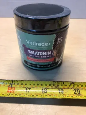 140 chews melatonin calming chews for dogs exp:5/26