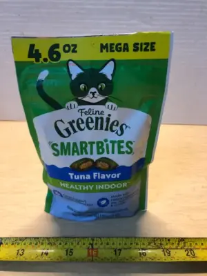 4.6oz greenies smart bites cat treats exp:4/27