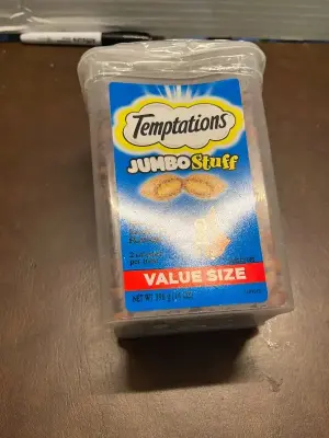 temptations jumbo stuff 14oz exp10/25