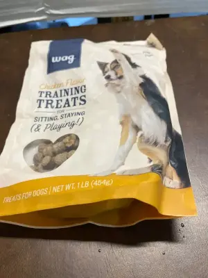 chicken flavor training treats 1lb exp04/26