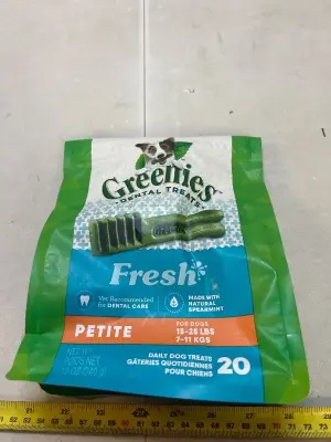 20 greenies petite dental treats 12/29