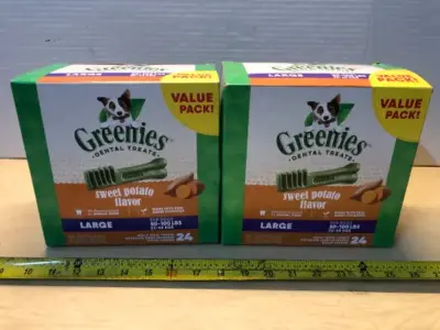 2 boxes 2.2LB each greenies dental treats exp:11/19/25