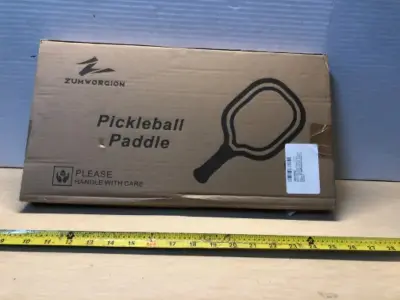 Pickle ball paddle