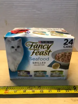 24 cans fancy feast cat food exp:12/27