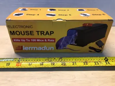 Electronic mouse trap