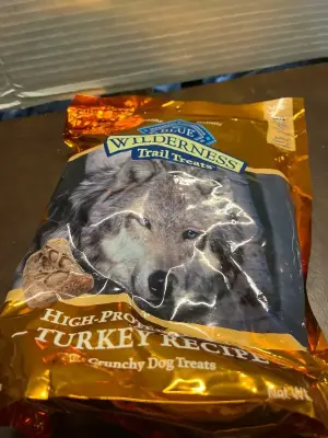 wilderness trail treats 24oz exp04/26