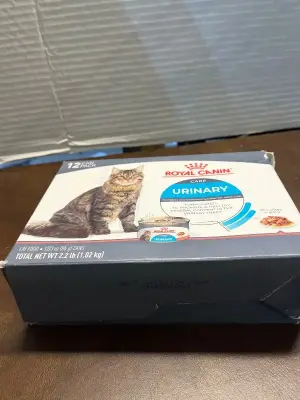 royal canin wet cat food 2.2lb