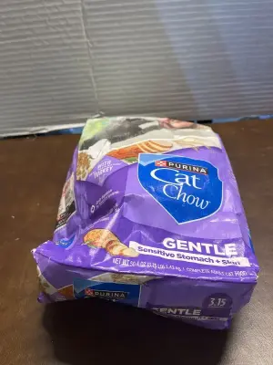 cat chow 50.4oz exp 05/27