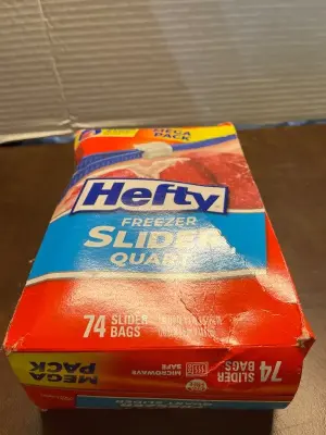 hefty freezer slider quart