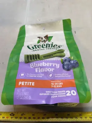 greenies petite dental treats 01/26 BB