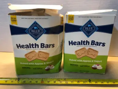 2 boxes 3.5lb blue buffalo health bars dog treats exp:6/6/26