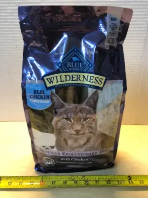 6lbs blue wilderness cat food exp:8/5/27