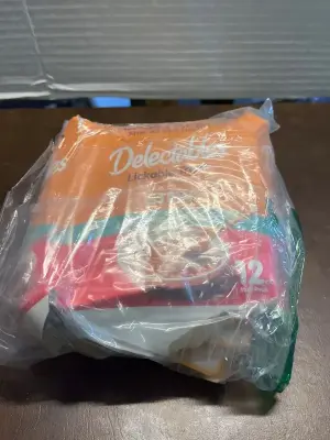 delectables lickable treats for cats