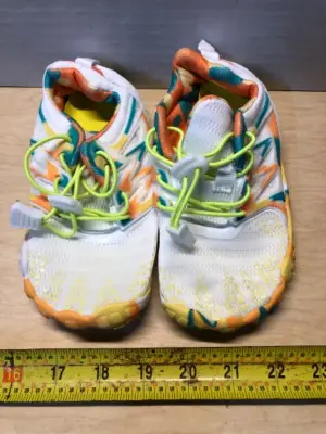 Kids shoes size 12-12.5 (30)