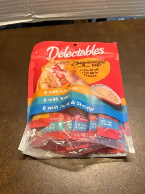 delectables cat treats