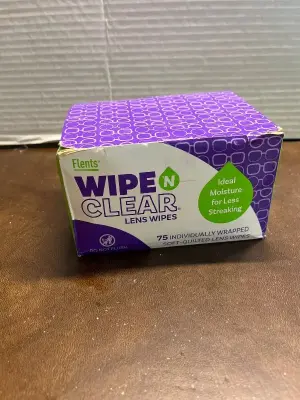 wipe & clear lens wipes