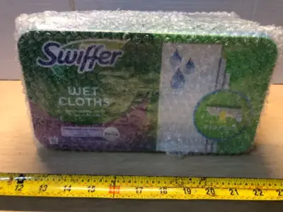 3 tubs swiffer wet cloths